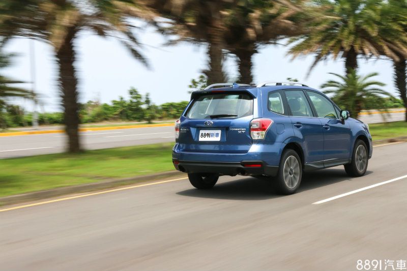 Forester 2.0XT-P以P-Box進行0~100km/h實測,最終得到8.46秒的最佳成績,通過四百公尺終點為16.2秒@141.66km/h,以當天的高溫天候來說,表現還算優良。 Forester 2.0XT-P以P-Box進行0~100km/h實測,最終得到8.46秒的最佳成績,通過四百公尺終點為16.2秒@141.66km/h,以當天的高溫天候來說,表現還算優良。