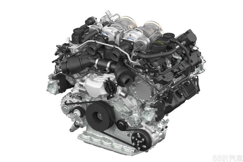 Panamera Turbo搭載發的4.0升V8雙渦輪增壓引擎，動力輸出大幅增強至550hp左右，V8引擎未來將也廣泛被利用於Porsche其他車款。
