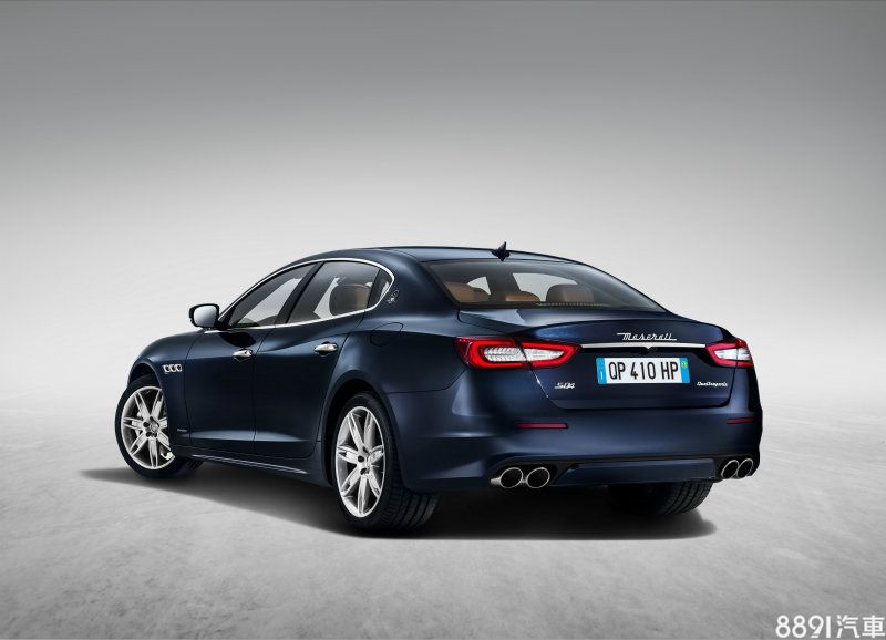 小改款動力版本維持不變,一樣有汽油與柴油兩種動力,三款引擎,四種馬力版本,最大輸出除了現行的330hp版本小幅增加20hp馬力之外,其餘版本皆只有在極速上做了微幅提升。 小改款動力版本維持不變,一樣有汽油與柴油兩種動力,三款引擎,四種馬力版本,最大輸出除了現行的330hp版本小幅增加20hp馬力之外,其餘版本皆只有在極速上做了微幅提升。