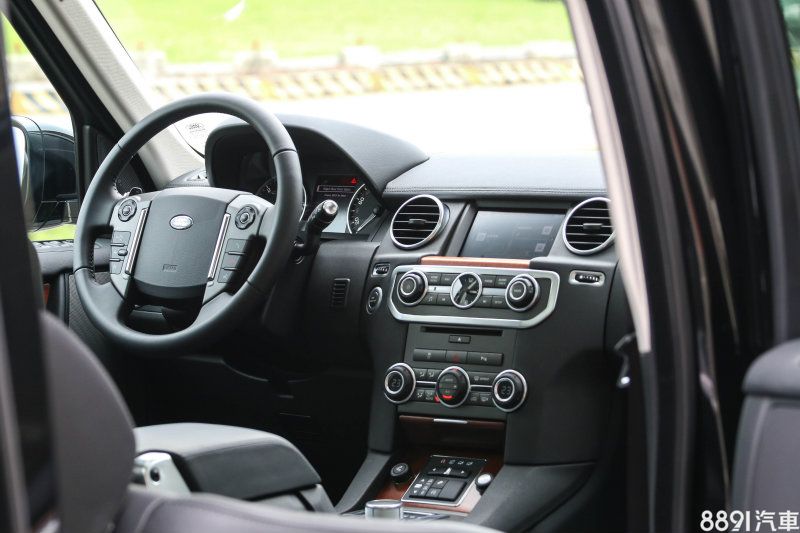 特仕車款內裝依然採大量皮質包覆，並無更動，維持一貫的質感氛圍。