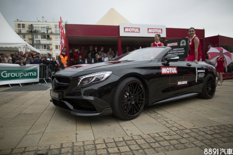 850 6.0 Biturbo Cabrio於已落幕的Le Mans 24小時耐力賽中推出,其為目前世界上最快的四座敞篷跑車。 850 6.0 Biturbo Cabrio於已落幕的Le Mans 24小時耐力賽中推出,其為目前世界上最快的四座敞篷跑車。