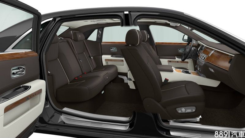 Ghost EWB也限量導入一台,車室設計盡顯尊榮大器。 Ghost EWB也限量導入一台,車室設計盡顯尊榮大器。