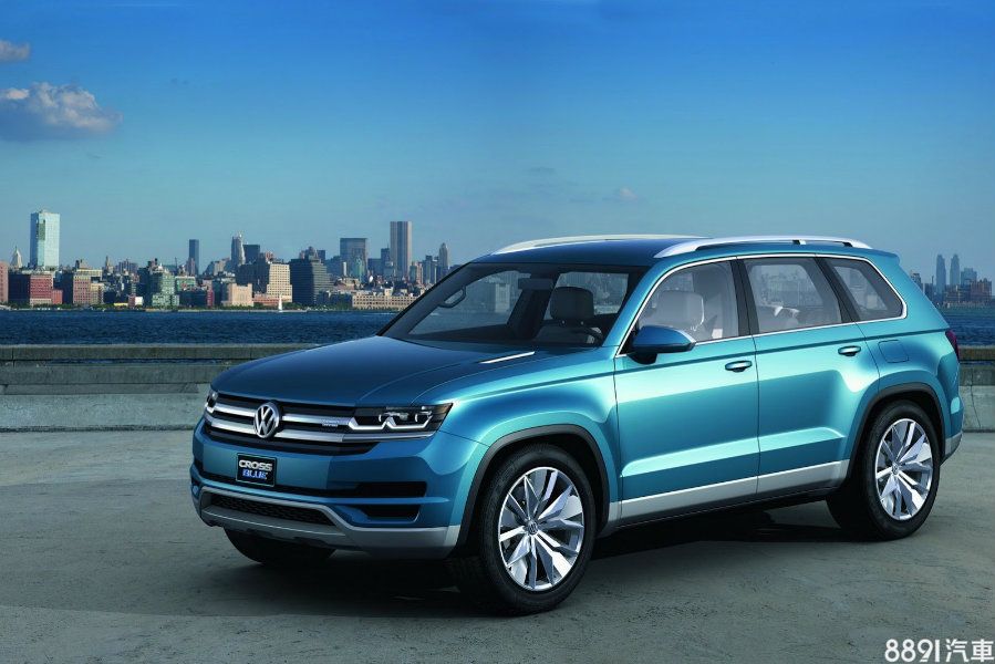 VW於2013年推出的7人座CrossBlue概念車，為量產版本的Atlas之前身，車身線條雖不如Atlas那般剛毅立體，但從其身上均可看到許多延續至Atlas的設計。