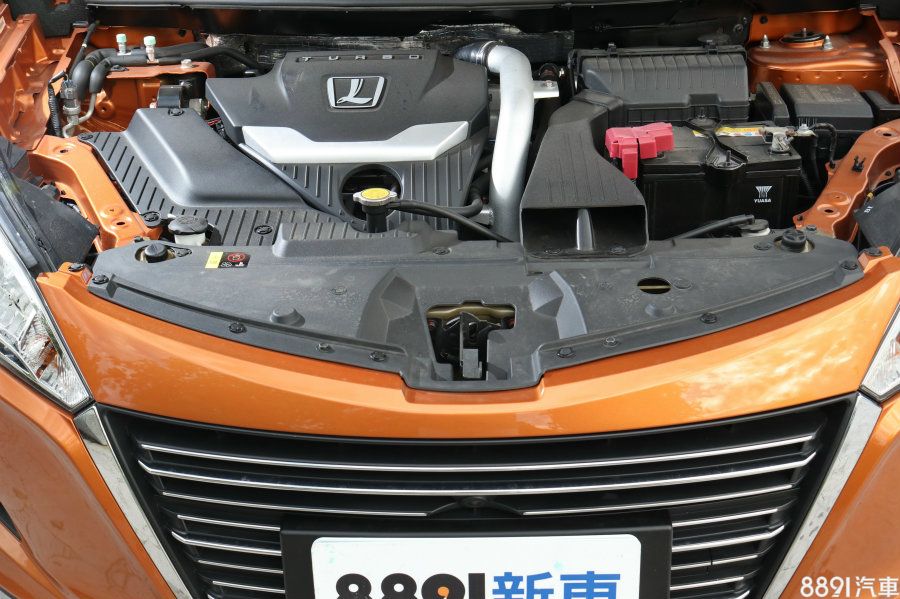 U6提供1.8T、2.0T兩款動力規格,但根據我們過往的試駕經驗,在小改款後將最大輸出提升至170hp/26.1kgm的1.8T車型,其實就相當夠用。