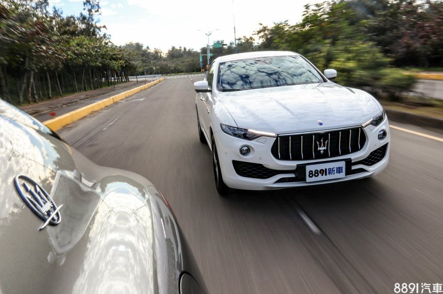 600萬預算足以加入AMG、M Power這類高性能休旅,不過在車輛本質上,Levante S仍維持品牌一貫的豪華GT路線,畢竟這類高價SUV車主多數應該不會想隨時處在戰鬥狀態。