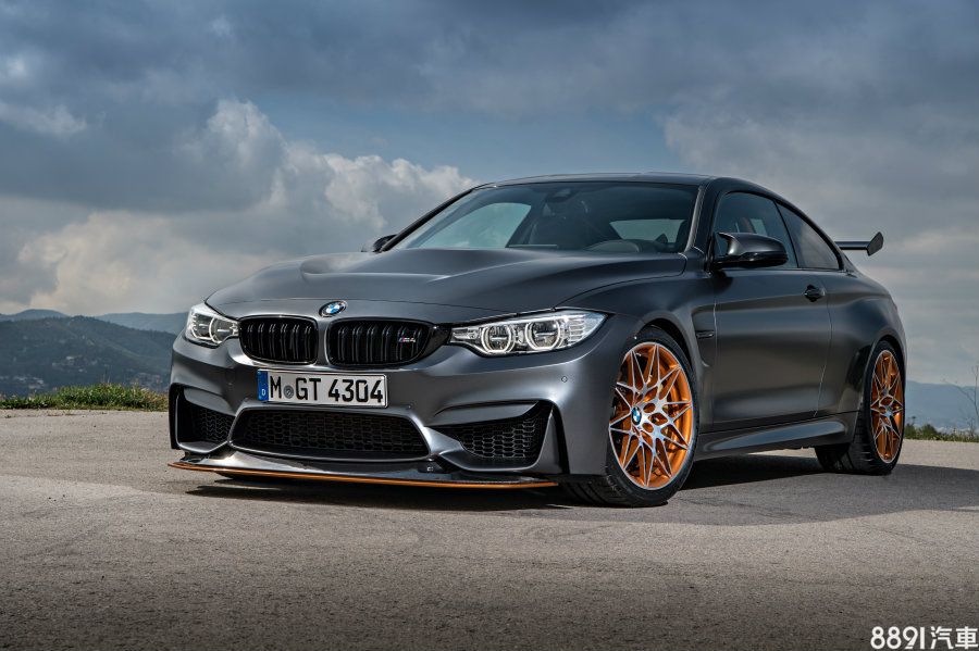 M4 GTS整體又更「廠車化」，除了底盤好料儘出，馬力也一舉達到500hp（一般M4為431hp），加上冷卻效率穩定的水噴射系統，是部「原廠改」的絕佳案例。