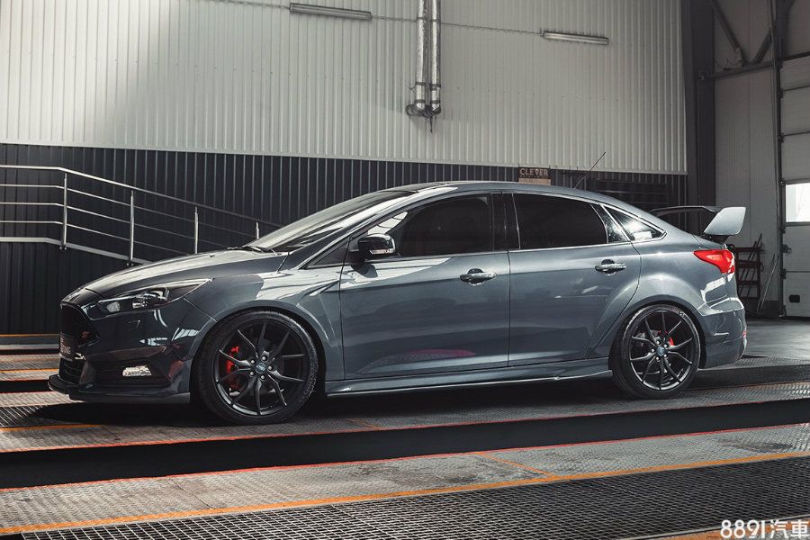 目前SS Tuning尚未尚未公布出此車的正式售價,不過從他們的官網上也透露出這台Focus ST Sedan將不只有一種樣貌,亦可搭配其他套件來打造獨特風格。