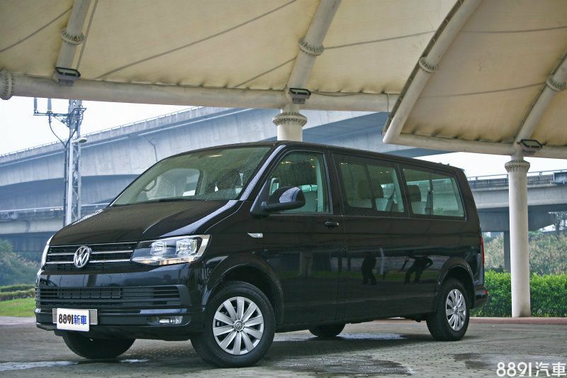 VW T6 Caravelle提供長、短軸共六款車型，加上其他商旅家族成員，包含Caddy Maxi、Crafter等類型車款，提供相當豐富的選擇性。