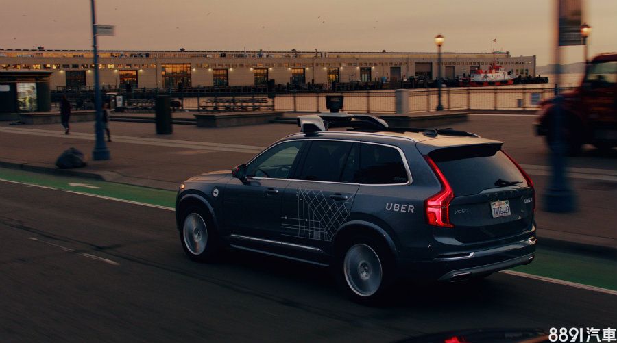 前陣子才宣布暫停在台營運的Uber,在國外其實從去年就和Volvo有密切合作,主要是共同研發新一代無人駕駛車輛,以實現2020年達到全自動駕駛的願景。
