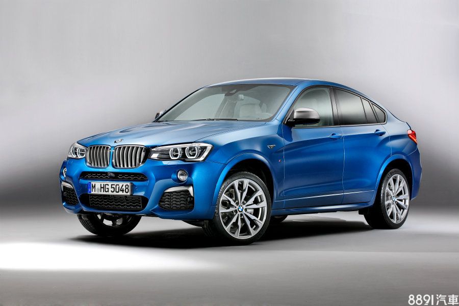採用3.0升L6渦輪引擎的BMW X4 M40i，可輸出360hp/47.4kgm，搭配8速手自排變速箱，0～100km/h加速4.9秒完成，是此中唯一採用直列式6缸引擎，售價為355萬元。