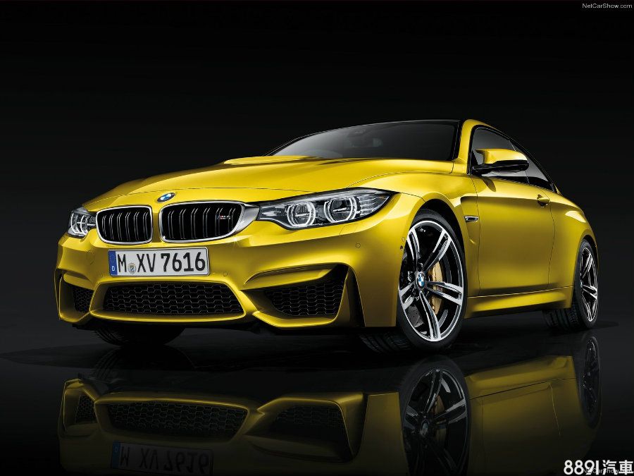 BMW M4一直是此級距代表性車款，431hp/56.1kgm的輸出為三者最低，但透過傳輸效率與最輕盈的車重，加速表現反而不一定吃虧。