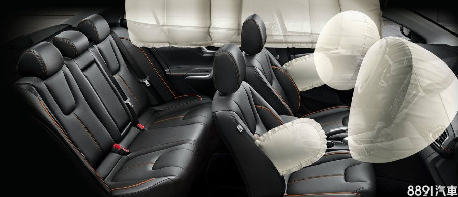 至於在氣囊數部分,在基本款的雅緻型與經典型為2具,中堅車款的豪華型與時尚型為4具,最頂規的旗艦型有最齊全的6具,主要差異在雙前座側邊氣囊與雙車側氣簾的有無。