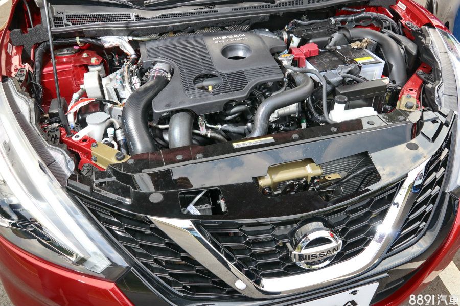 渦輪款採廣域扭力輸出，於2400～5200rpm時，可湧現24.5kgm最大扭力，185hp最大馬力則同樣在5600rpm提供，搭配的為上述相同的新CVT變速箱。