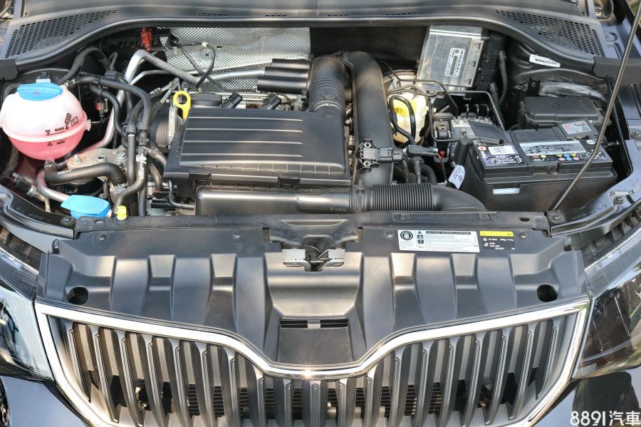 這具1.2TSI引擎各項表現並不差,實際排氣量1197c.c.的設定也讓稅率級距與Baleno相同,不過接下來台灣將導入1.0TSI三缸引擎,節能性必定有更佳表現。