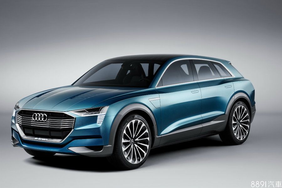 2015年法蘭克福車展上，奧迪發表e-tron quattro Concept旗下首款純電動概念車，配置前一後二的電動馬達，擁有500hp/81.6kgm之最大輸出，日前更確定其量產版本將會在2018年上市。