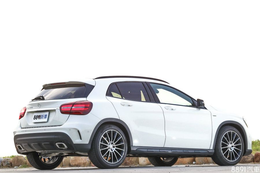 接下來,GLA的深度解析單元,將同樣就各項表現進行分析,實測項目也不會少,看看這輛車,是否能符合身價,還是賓士品牌就代表銷量,請持續關注!