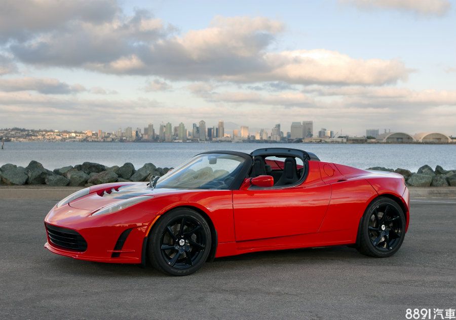 （圖為初代小改款Roadster）