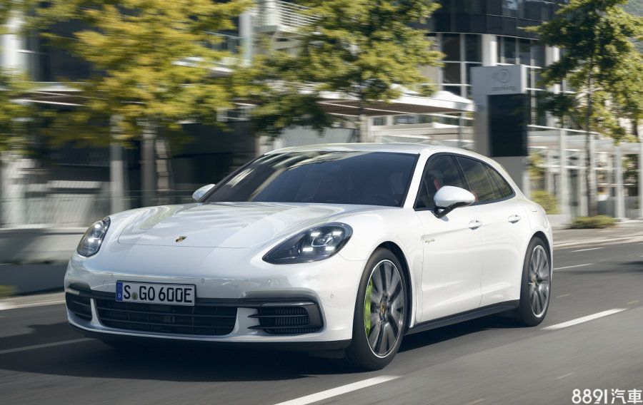 （圖為Panamera Sport Turismo）