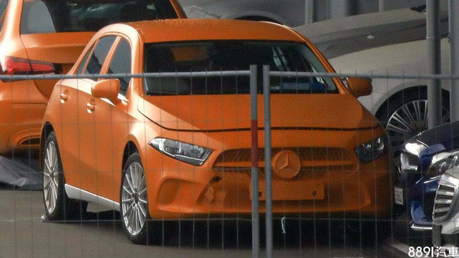 (圖為國外捕獲的新一代A-Class偽裝測試車)