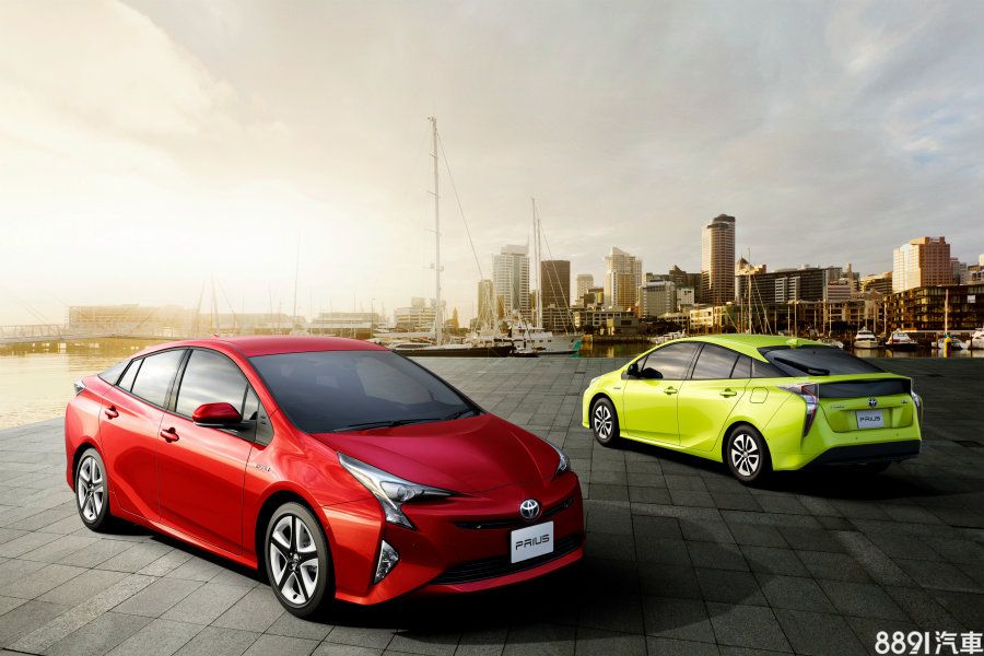 （圖為現行Prius）