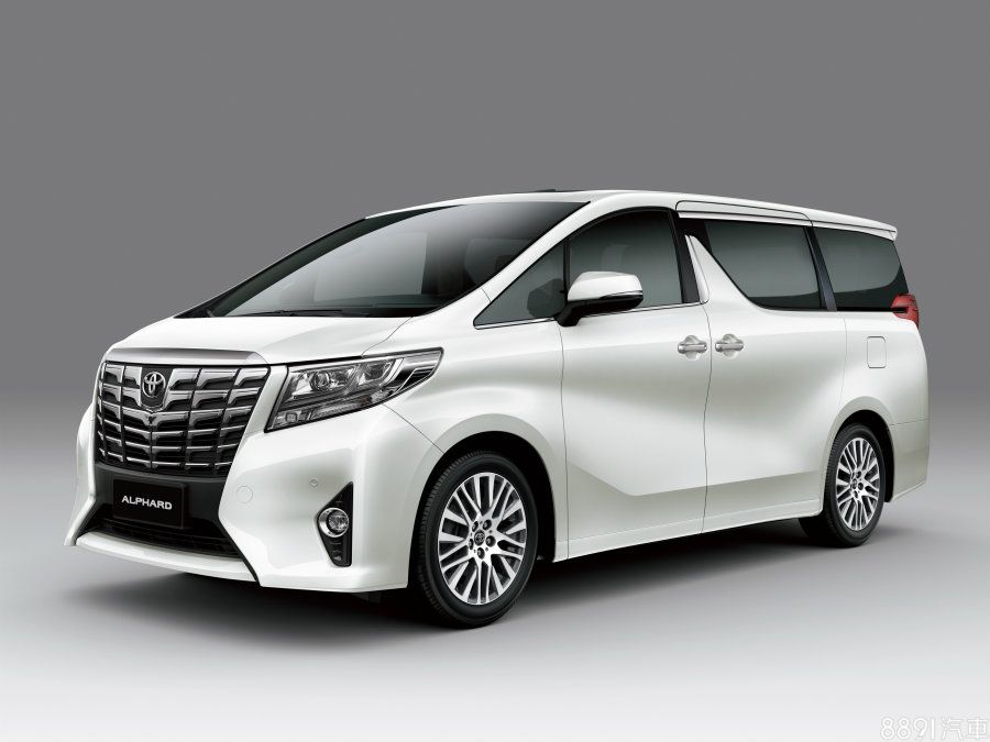 圖為日規現行Alphard，與日前捕獲的小改款Alphard的測試車相比之下，車頭造型相對溫和。
