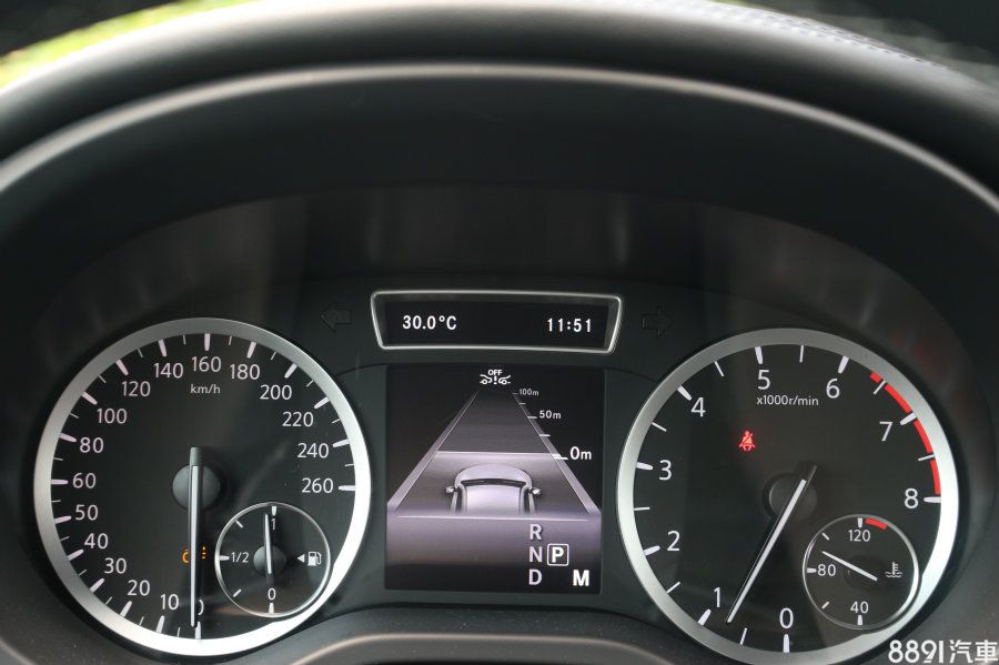 安全配備擁有7氣囊、LDW車道偏移警示等,表現水準之上,若是風尚款還能結合智慧定速、自動停車、緊急剎車輔助等以上功能,讓車輛能幫駕駛分憂解勞。