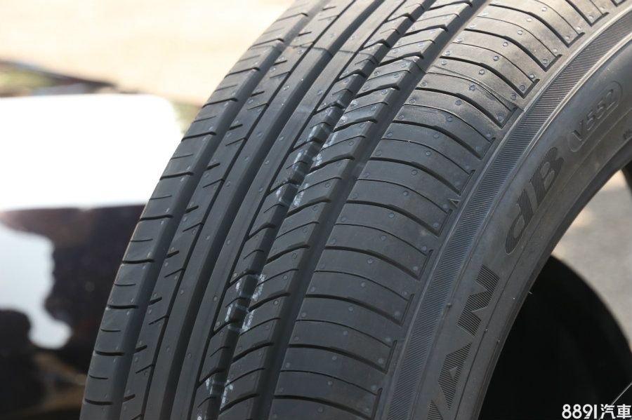 （左為外側、右為內側。）