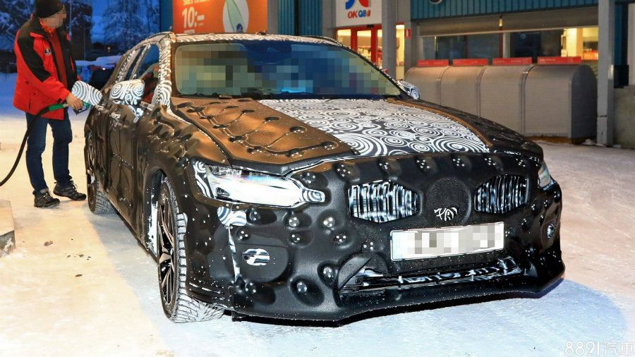 （圖為國外捕獲的大改V60偽裝測試車）