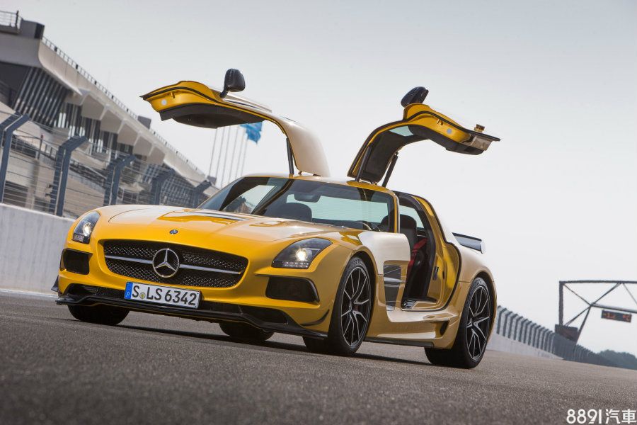 （圖為SLS Black Series）