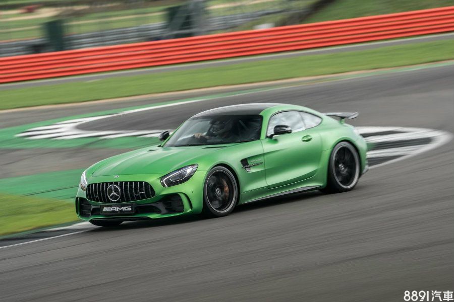 （圖為AMG GT R）