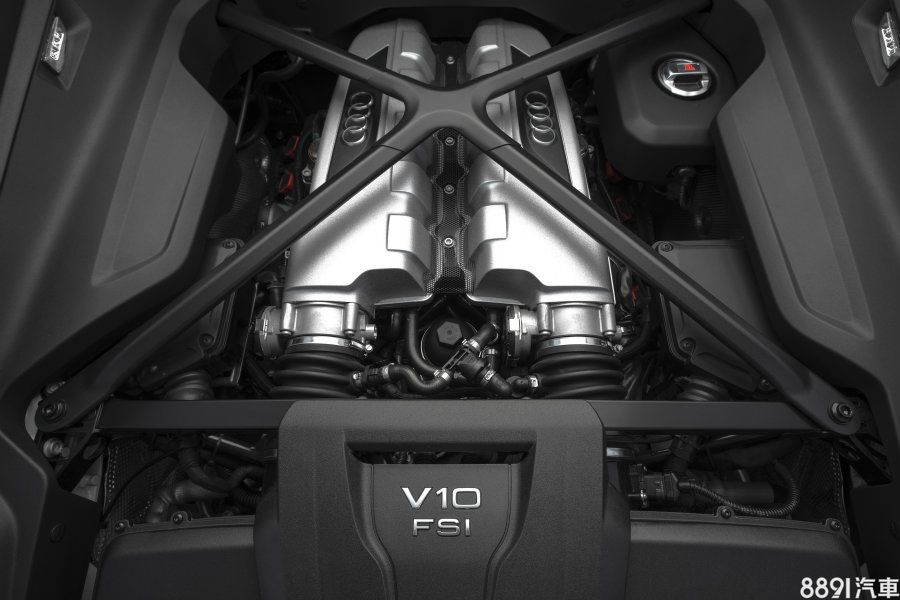 V10引擎提供R8高性能輸出，但同時也是Audi下一步可能砍去的目標。