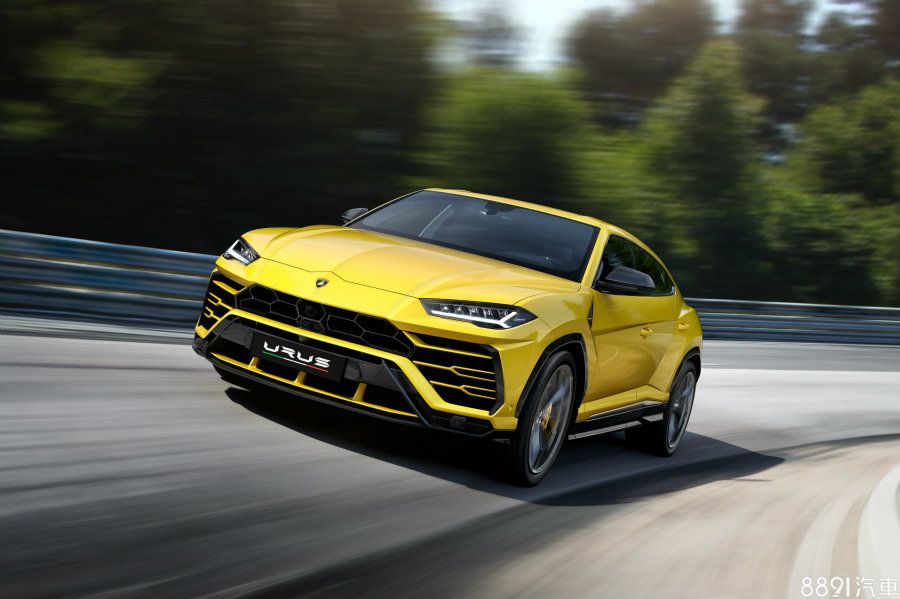 藍寶堅尼Urus所搭載的4.0升V8雙渦輪引擎將成為Audi RS Q8動力來源,輸出數據估計將與Urus的650hp/86.7kgm相若。
