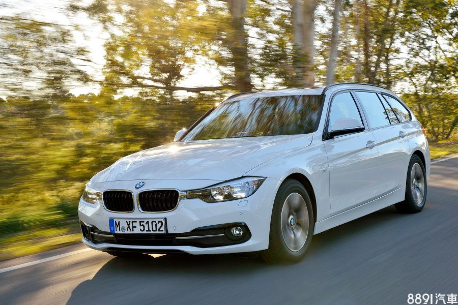 （本文插圖均非318i Touring，實際配備可能與所示有所差異，僅供參考。）