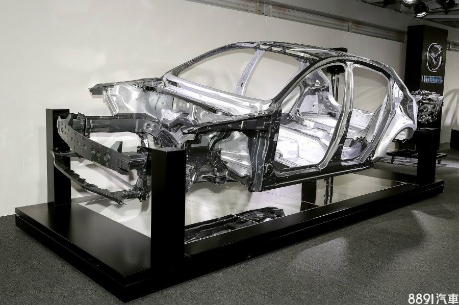 （圖為新一代Mazda3車身結構）