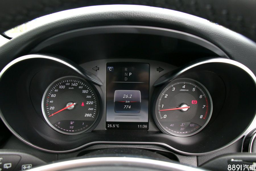 Mercedes-BenzGLC