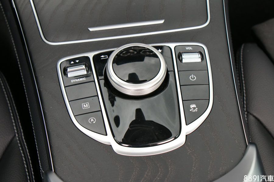 Mercedes-BenzGLC