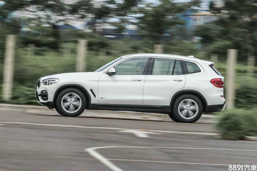 Mercedes-BenzGLC