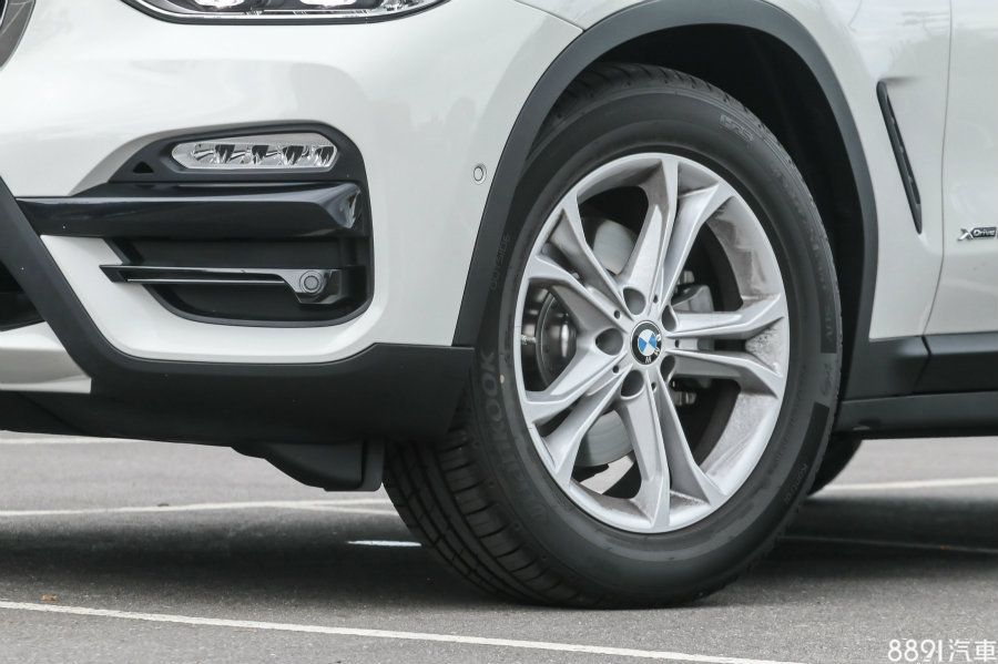 Mercedes-BenzGLC