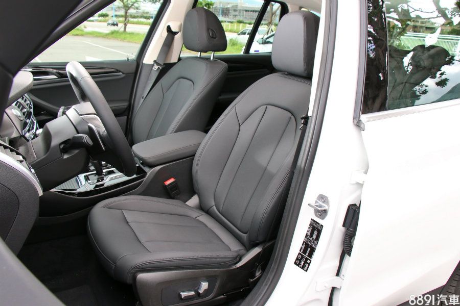 Mercedes-BenzGLC