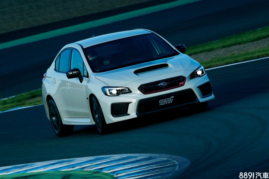 （圖為WRX STI Type RA-R）
