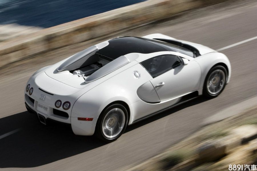 （圖為Veyron 16.4 Grand Sport）