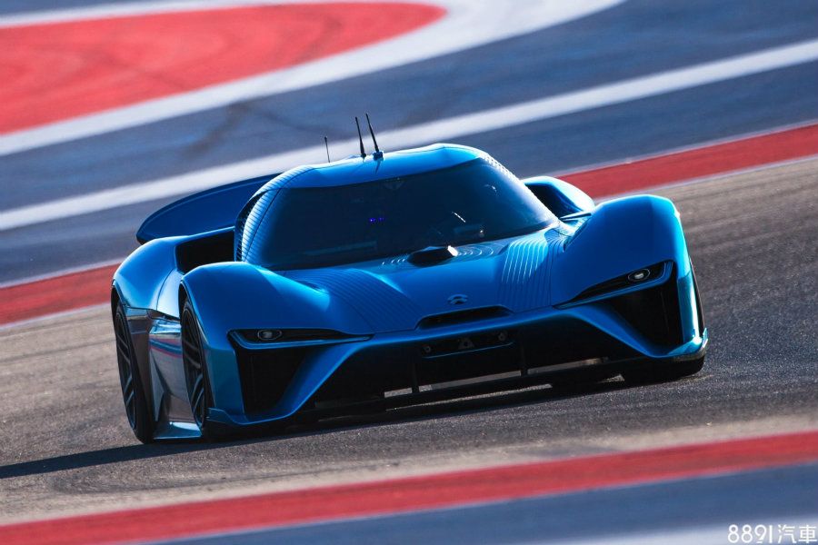 NextEV（蔚來）Nio EP9曾於2017年德國紐柏林北賽道創下6分45秒9的單圈成績，成為當時最速量產車，而在滿電狀態下，則擁有427km續航里程。