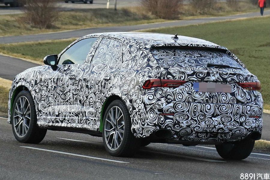 （圖為國外捕獲的Q3 Sportback偽裝測試車）