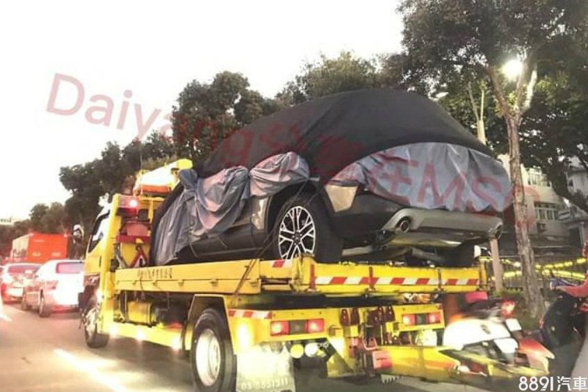 先前網友已於台灣捕獲美規大改款Escape（即Kuga），預計國產化新車明年登場，且強調運動化氣息的ST-Line版本，以及注重質感呈現的Titanium車型都可望推出。