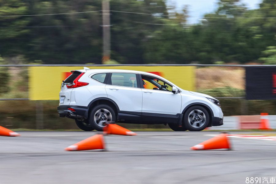 超級測試 超級測試 福特kuga挑戰rav4 Cr V 誰才是最佳百萬休旅 81汽車