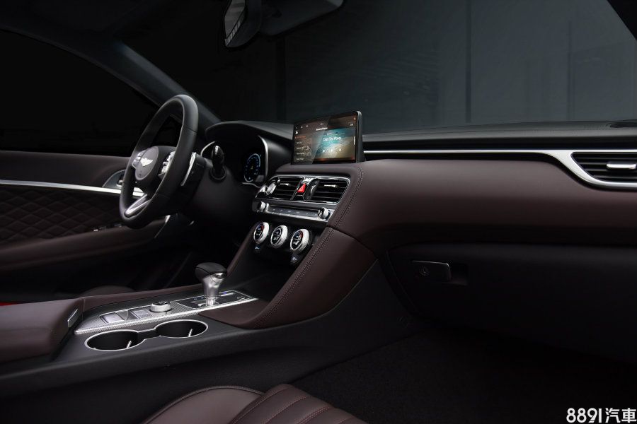 圖為Genesis G70內裝照