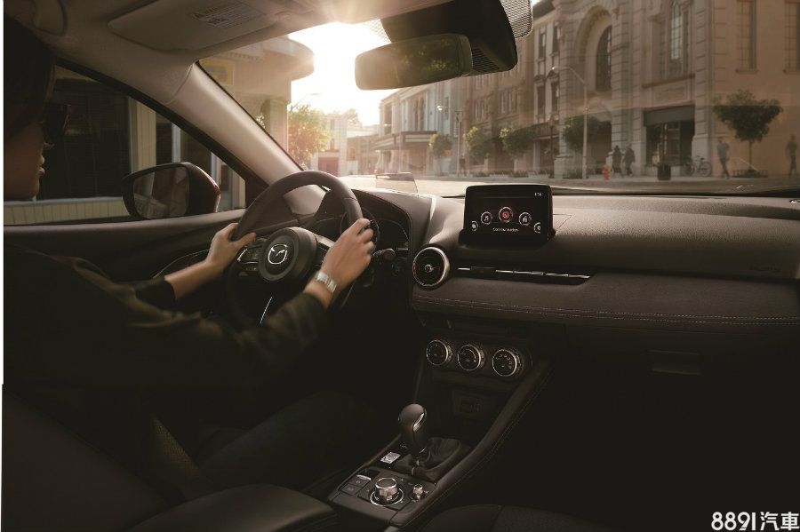 旗艦型另將18吋雙色鋁圈、真皮座椅、駕駛座電調附記憶功能及Bose環繞音響等列入標配，突顯產品競爭力。