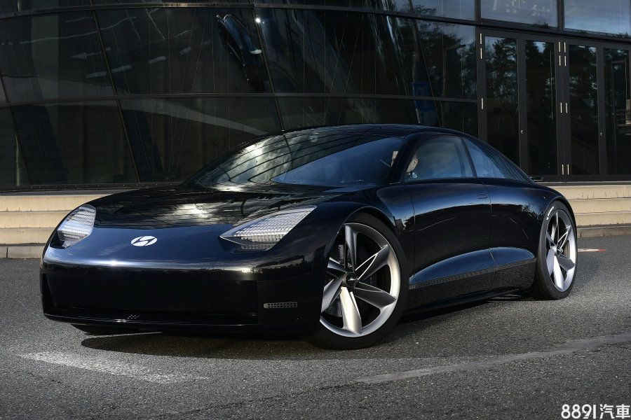 預告中的Ioniq 6,其設計受Prophecy概念跑車所啟發。