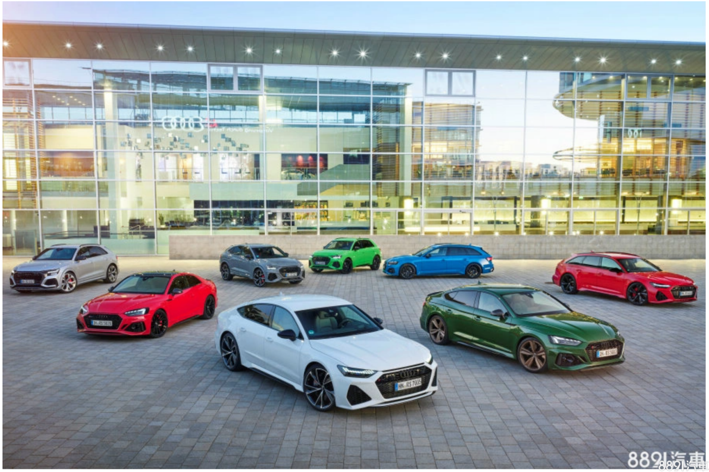 在2020年10月，同步推出RS/S等多款車型，意味著擔起銷售的主流產品到位後，能開始推展精神指標的性能車款。