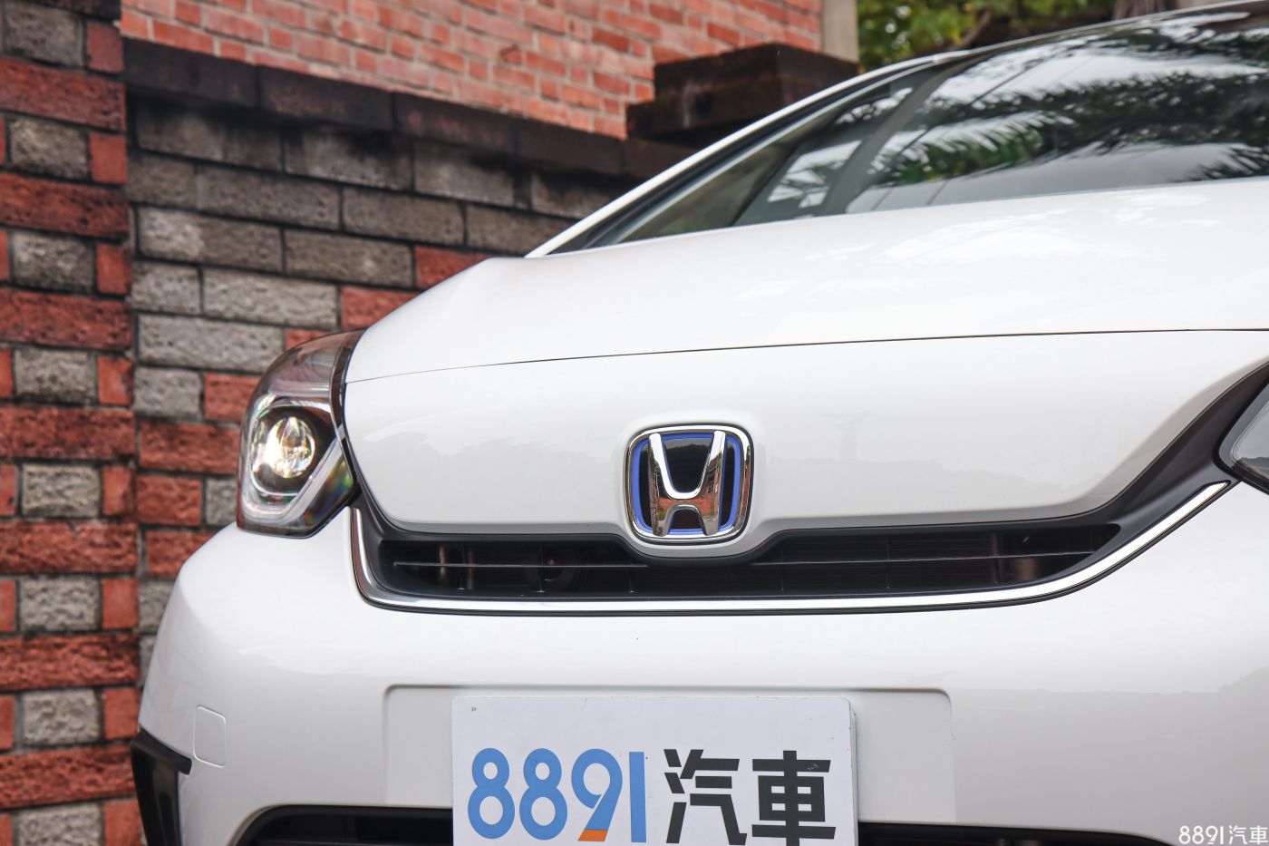 油電版Honda Fit e:HEV車身廠徽